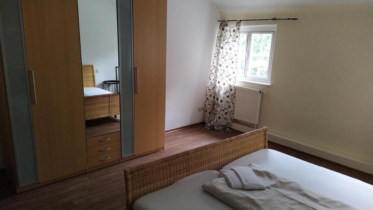 Ferienwonungen *